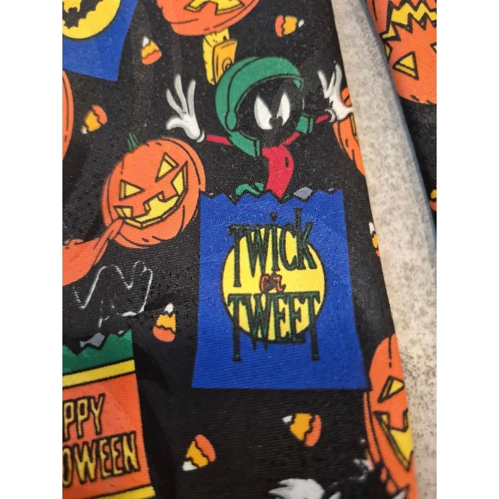 Vintage Looney‎ Tunes Tie 1996 Mantla Bugs Bunny Halloween Novelty Necktie